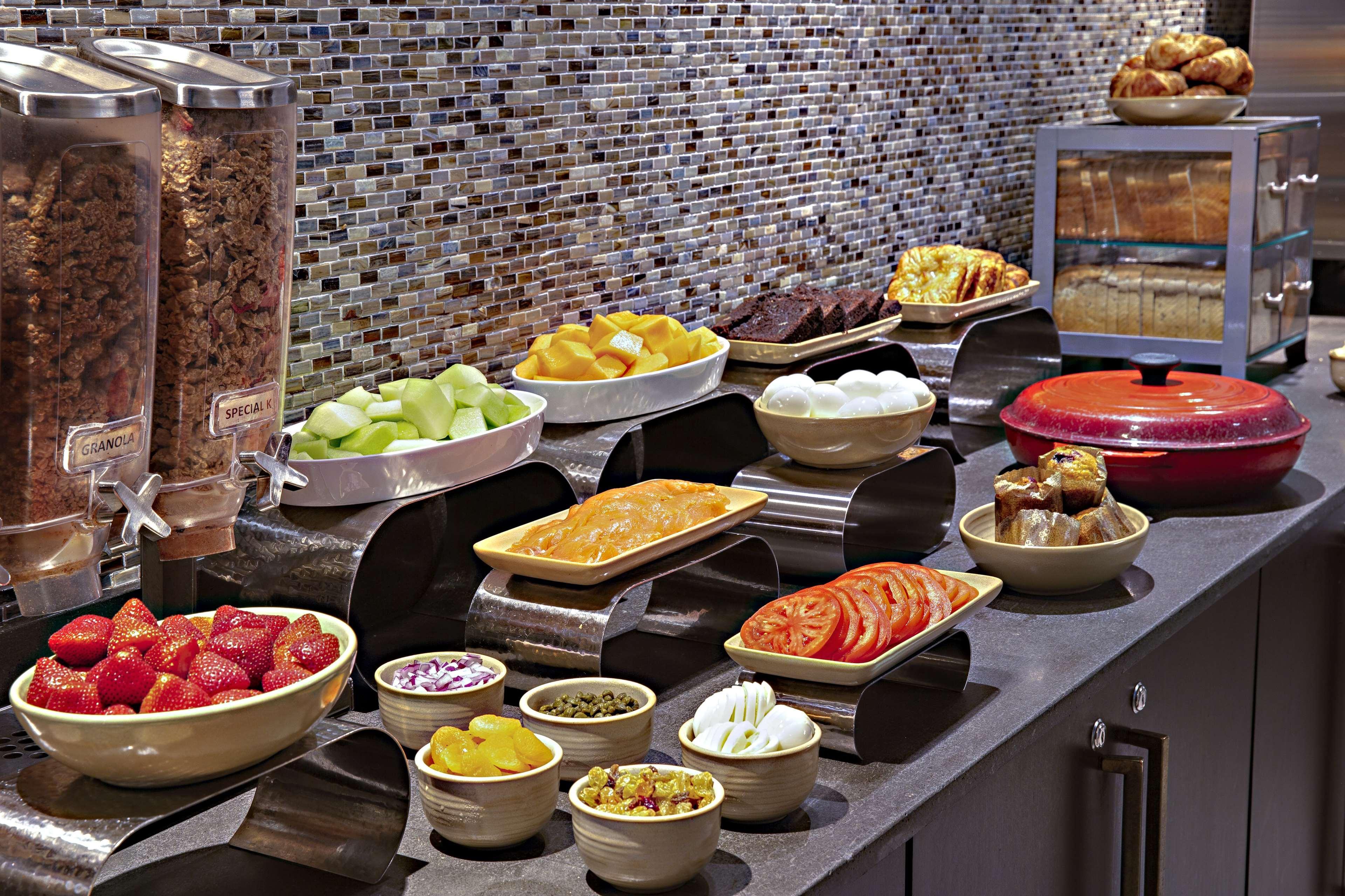 Hyatt Regency Hotel 4*